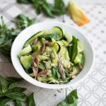 Cukinijų makaronai ančiuviai