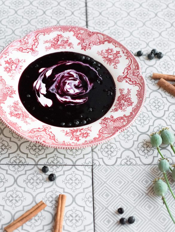 vaikystės sriuba uogos