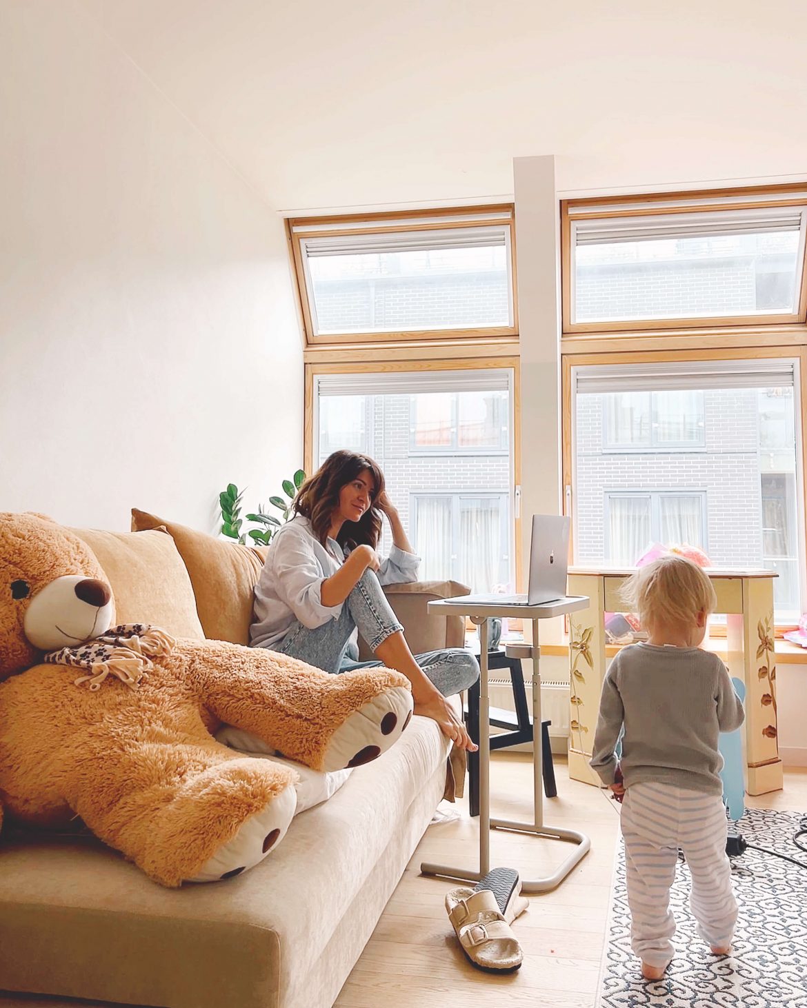 susitikimas kaip apsirengti video susitikimui